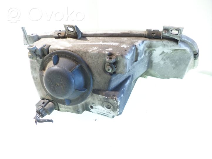 Volkswagen Sharan Lampa przednia 1305621649