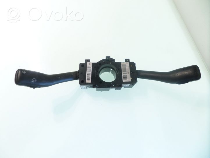 Volkswagen New Beetle Leva/interruttore dell’indicatore di direzione e tergicristallo 1J0919183C