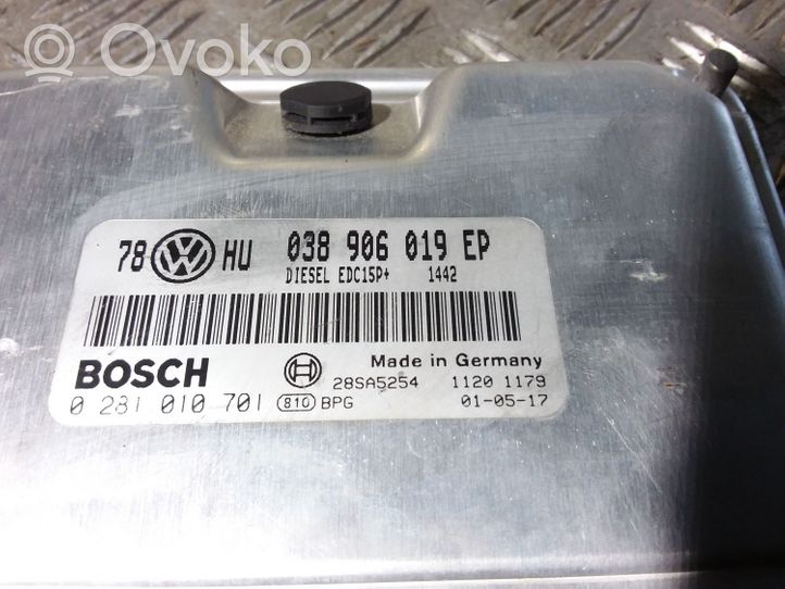 Volkswagen PASSAT B5.5 Calculateur moteur ECU 038906019EP