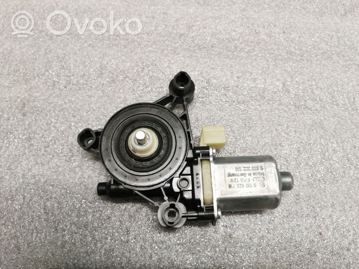 Volkswagen Golf VII Silniczek podnośnika szyby drzwi przednich 0130822716