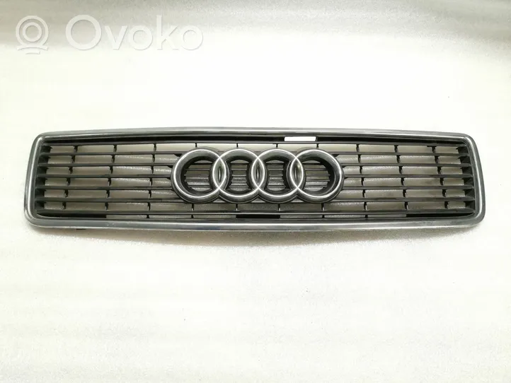 Audi 100 S4 C4 Grotelės priekinės 4A0853651