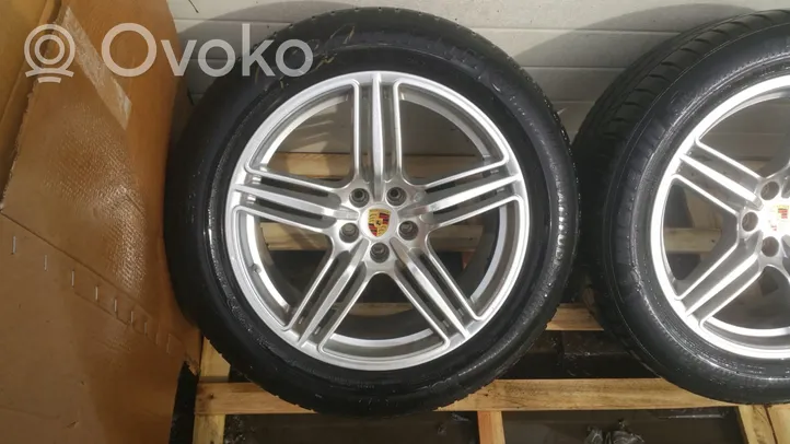 Porsche Macan R19 alloy rim 95B601025BD