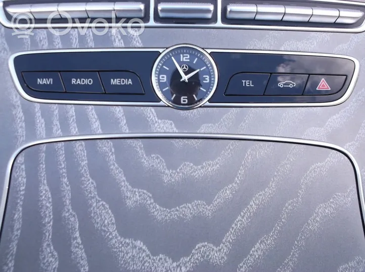 Mercedes-Benz CLS W257 Oro kondicionieriaus/ klimato/ pečiuko valdymo blokas (salone) A2139006911