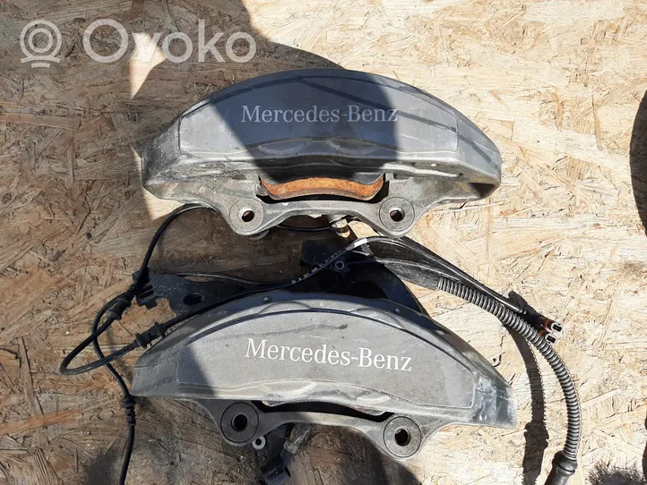 Mercedes-Benz SL R231 Jeu de disques et étriers de frein A2314211012