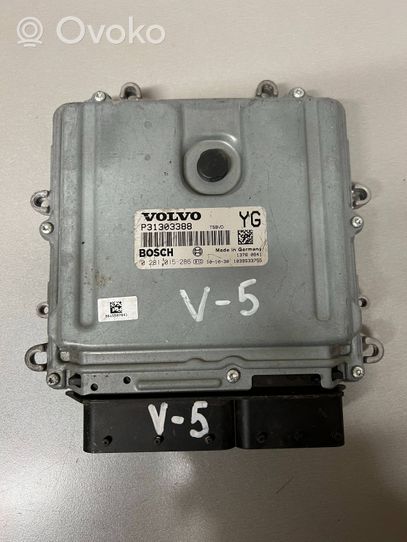 Volvo XC70 Engine control unit/module P31303388