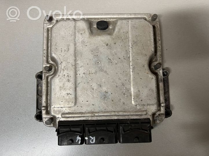 Renault Laguna II Sterownik / Moduł ECU 8200309318