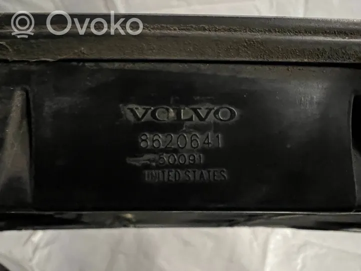 Volvo XC90 Передняя решётка 8620641