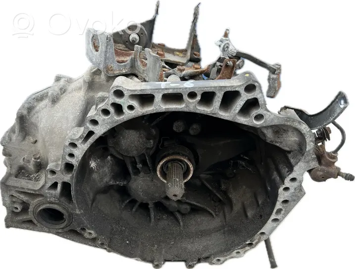 Toyota Avensis T250 Mechaninė 5 pavarų dėžė A6806828