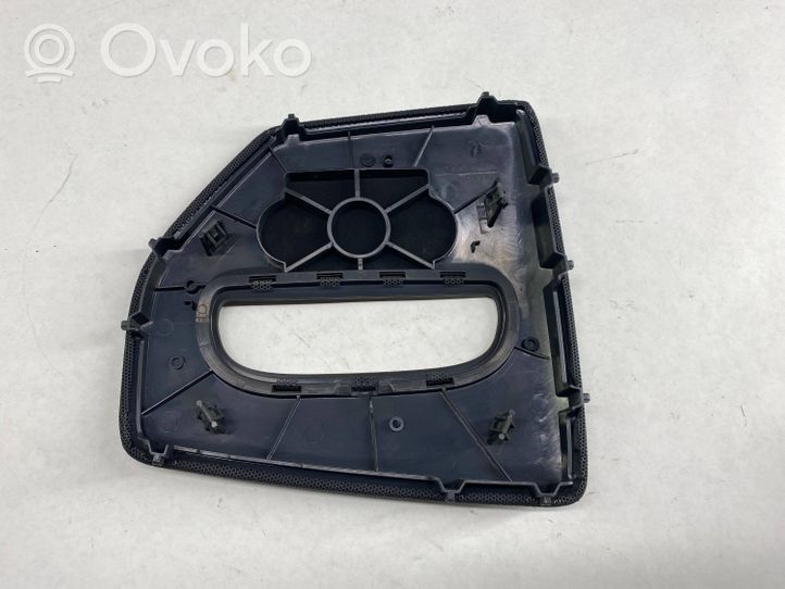 Volvo V70 Maskownica centralnego głośnika deski rozdzielczej 3409734