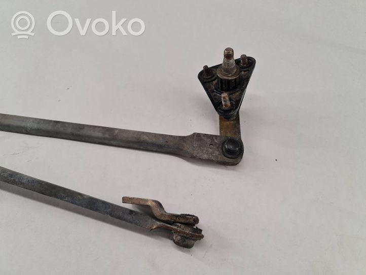 Volvo S40, V40 Front wiper linkage 