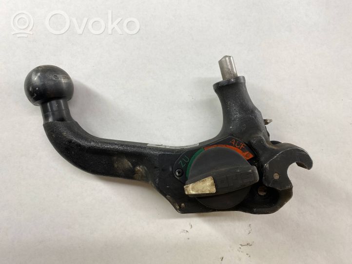 Mercedes-Benz C W203 Odpinany hak holowniczy 1245841821