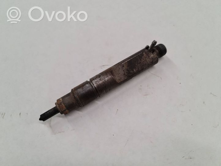 Volkswagen Golf IV Injecteur de carburant 028130202P