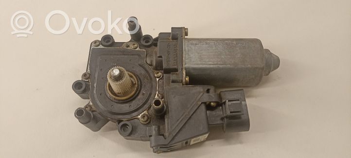 Audi A6 S6 C5 4B Varikliukas priekinio langų pakėlėjo 119024114