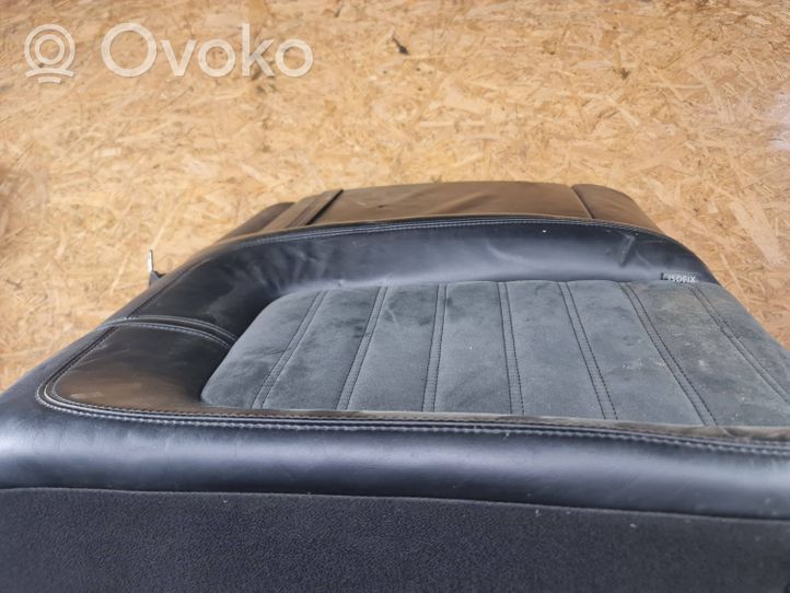 Volkswagen PASSAT B6 Galinė sėdynė 3C0857807H
