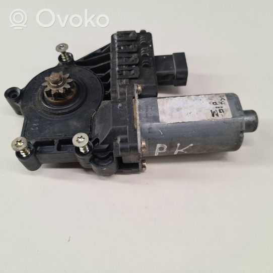 Opel Zafira A Front door window regulator motor 89312C