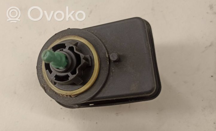 Audi 80 90 B3 Headlight level adjustment motor 