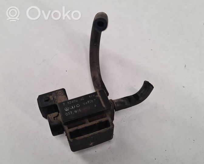 Volkswagen Golf IV Valve vacuum 037906283A