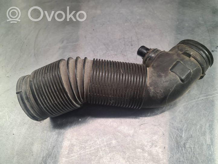 Volkswagen Bora Część rury dolotu powietrza 1J0129684