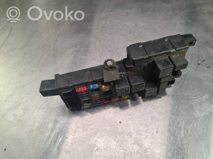 Volvo S70  V70  V70 XC Module de fusibles 518322110