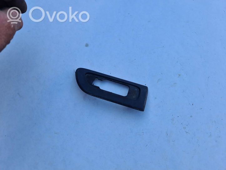 Volvo S60 Moulure, baguette/bande protectrice d'aile 09151909