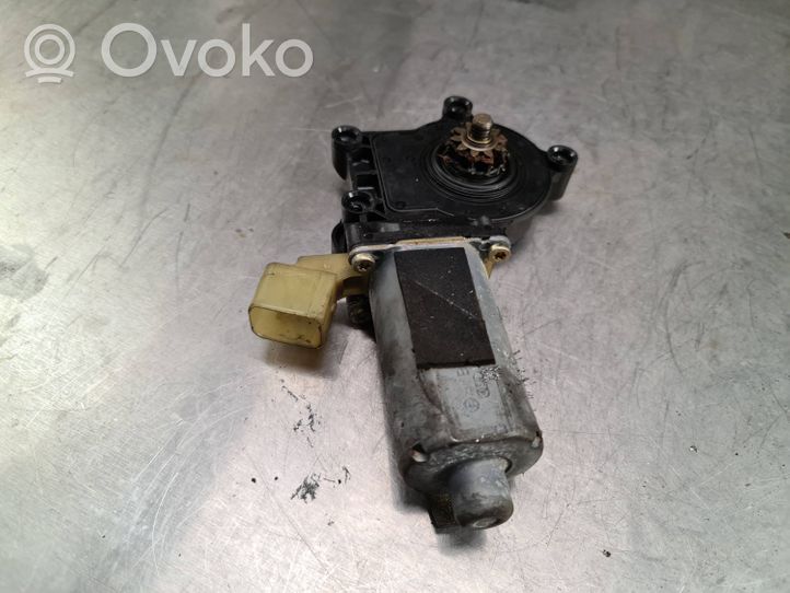 Volvo S60 Moteur de lève-vitre de porte avant 101353XXX