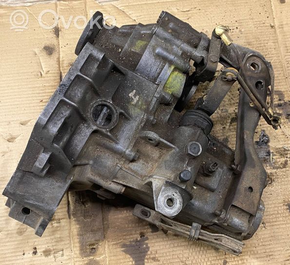 Volkswagen Golf II Manual 5 speed gearbox 020301107H