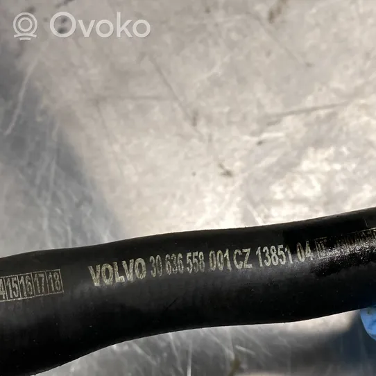 Volvo V70 Przewód / Wąż chłodnicy 30636558