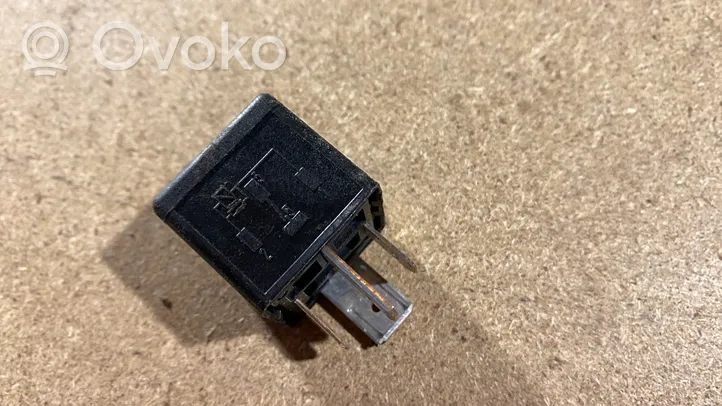 Volvo S80 Other relay 9441158