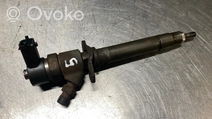 Volvo S80 Fuel injector 8658352
