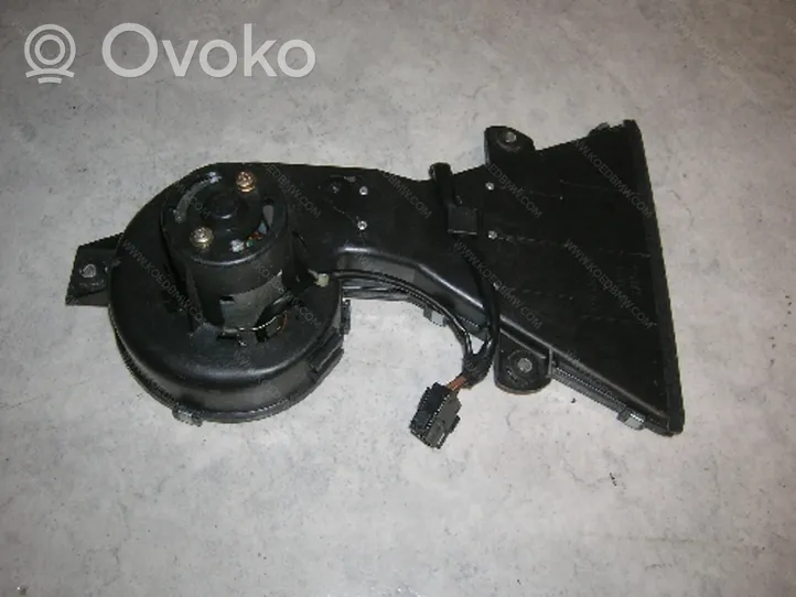 BMW 3 E30 Ventola riscaldamento/ventilatore abitacolo 64231376849