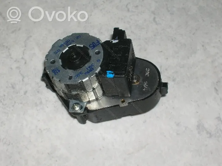 BMW 7 E38 Motorino attuatore ricircolo aria dell’A/C 64118391382