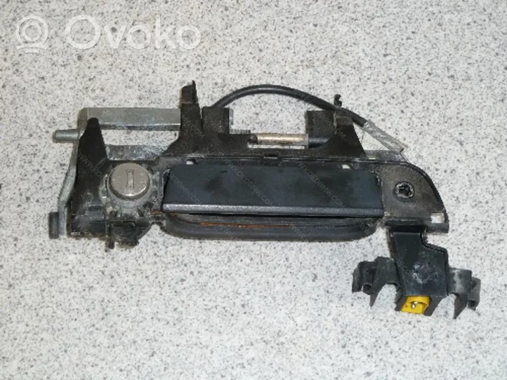 BMW 5 E34 Serratura portiera anteriore 51218199750