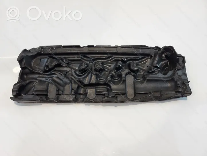 BMW 3 F30 F35 F31 Kita variklio galvutės detalė 11147810838