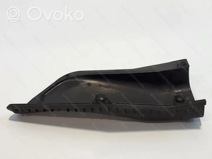 BMW 3 E46 Kita variklio galvutės detalė 13717789109