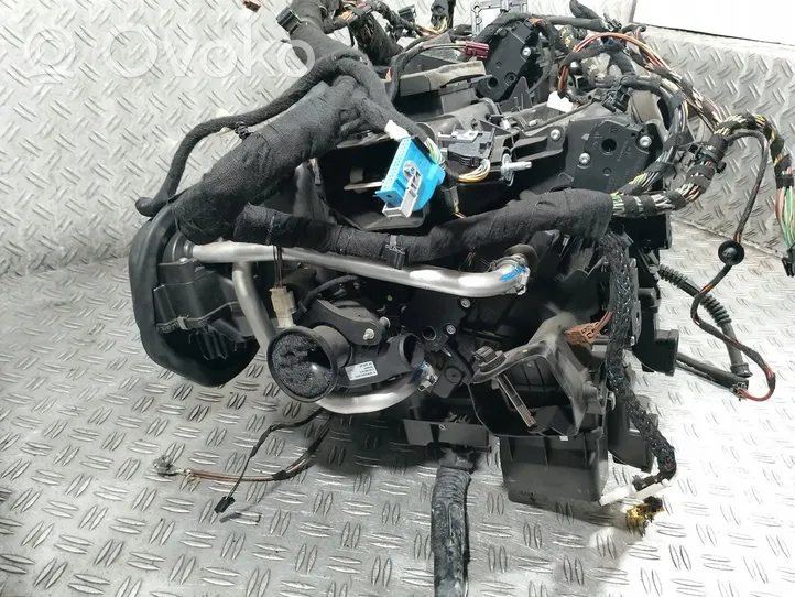 Mercedes-Benz S W222 Scatola climatizzatore riscaldamento abitacolo assemblata 2228303501