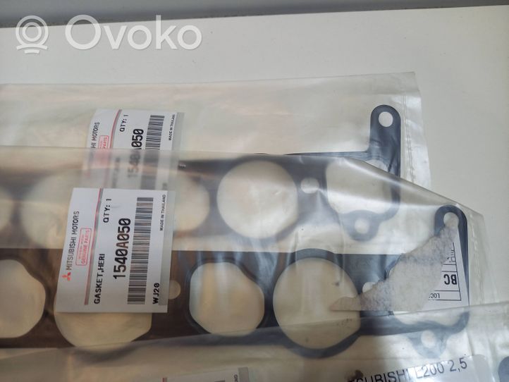 Mitsubishi L200 Muut pakosarjan osat 1540A050