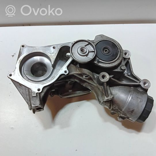 Honda CR-V Generator/alternator bracket 