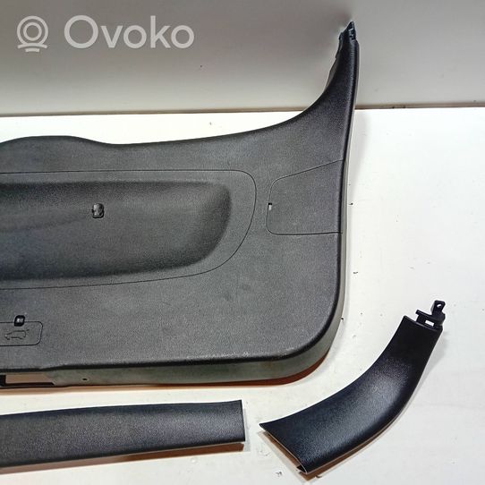 KIA Sorento Obere Heckklappen-/Kofferraumabdeckung 81740C5000