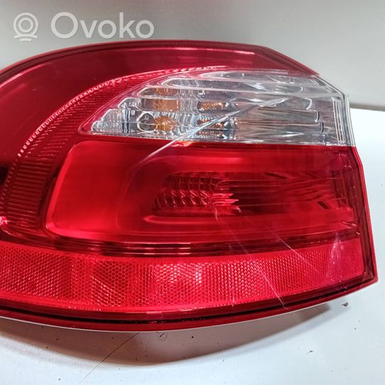 KIA Rio Lampa tylna 924021W2