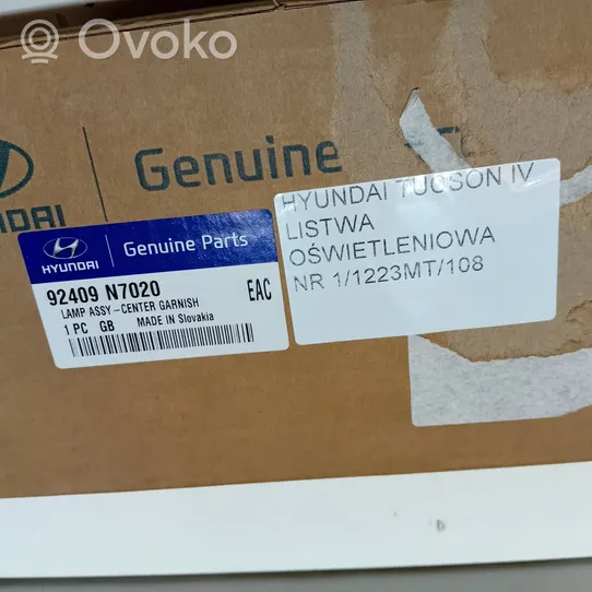 Hyundai Tucson IV NX4 Uchwyt / Rączka klapy tylnej / bagażnika z kamerą 92409N7020