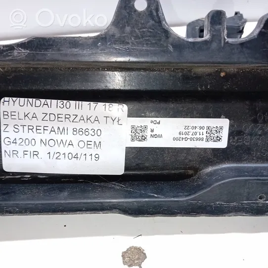 Hyundai i30 Traversa di supporto paraurti posteriore 86630g4200