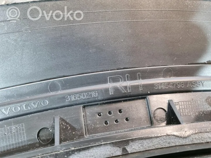 Volvo XC60 Listwa / Nakładka na błotnik przedni 39848567