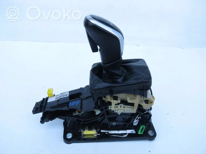 Volvo S60 Gear selector/shifter (interior) 31367685