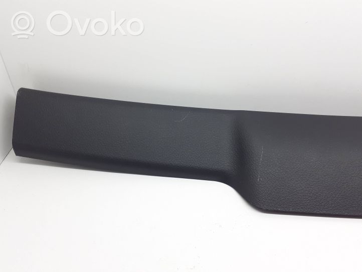 Toyota Auris E180 Garniture de hayon intérieur 6479002070