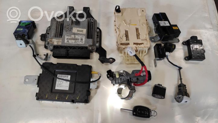 Hyundai ix35 Kit centralina motore ECU e serratura 39120-2A001