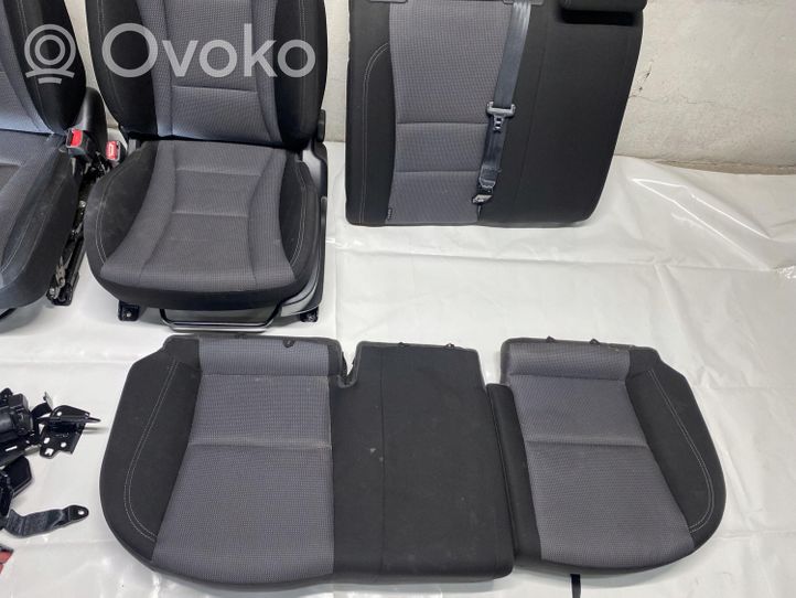 Hyundai i30 Sėdynių komplektas 