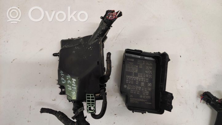 KIA Niro Couvercle de boîte à fusibles 91225-G5212 91950-G5842