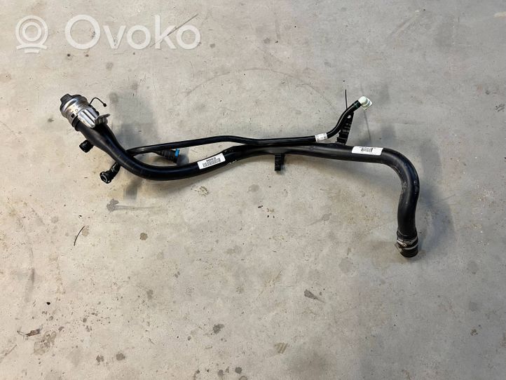 BMW X3 G01 Tuyau de remplissage de réservoir de carburant 7404086