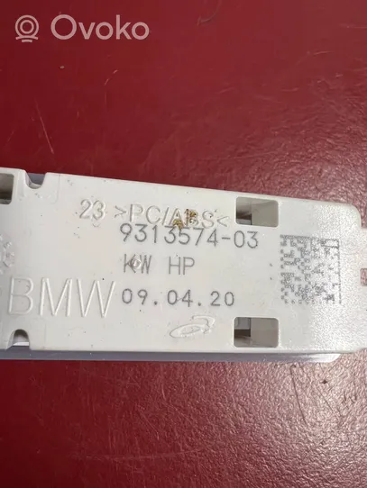 BMW X7 G07 Éclairage intérieur porte avant 9313574