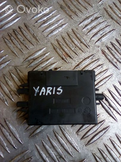 Toyota Yaris Oven ohjainlaite/moduuli 897800D010
